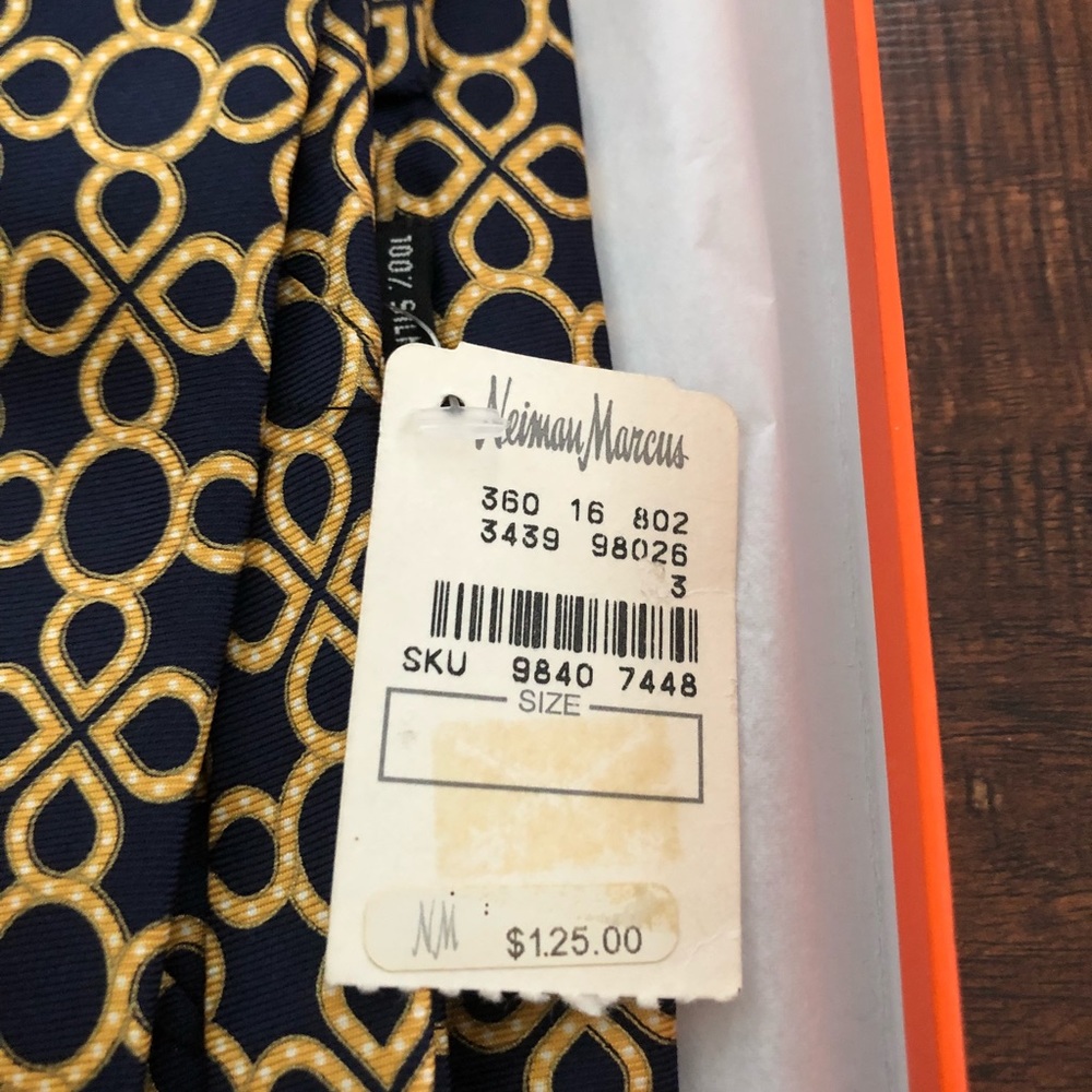 Neiman Marcus tie